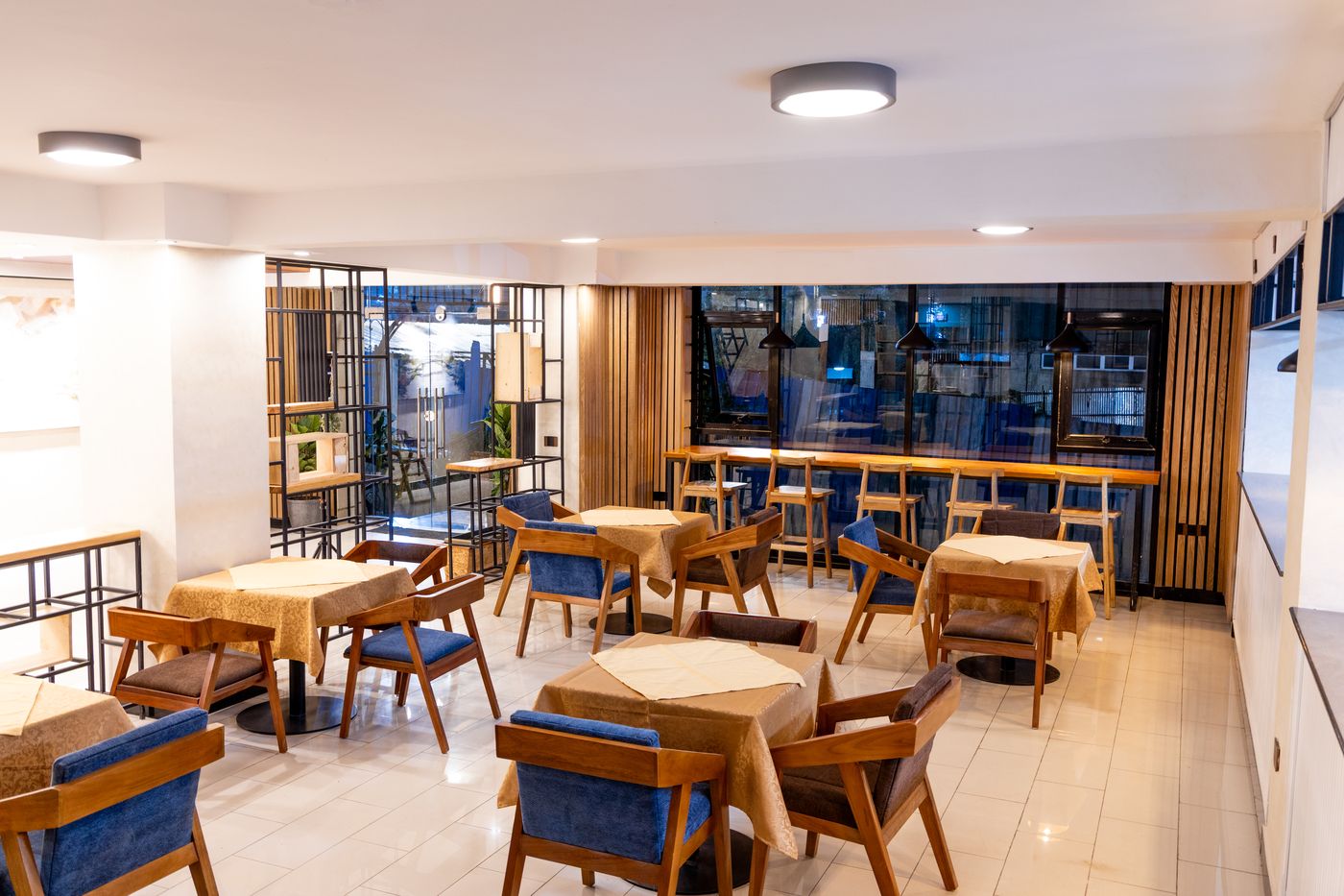 Restaurant seating area
